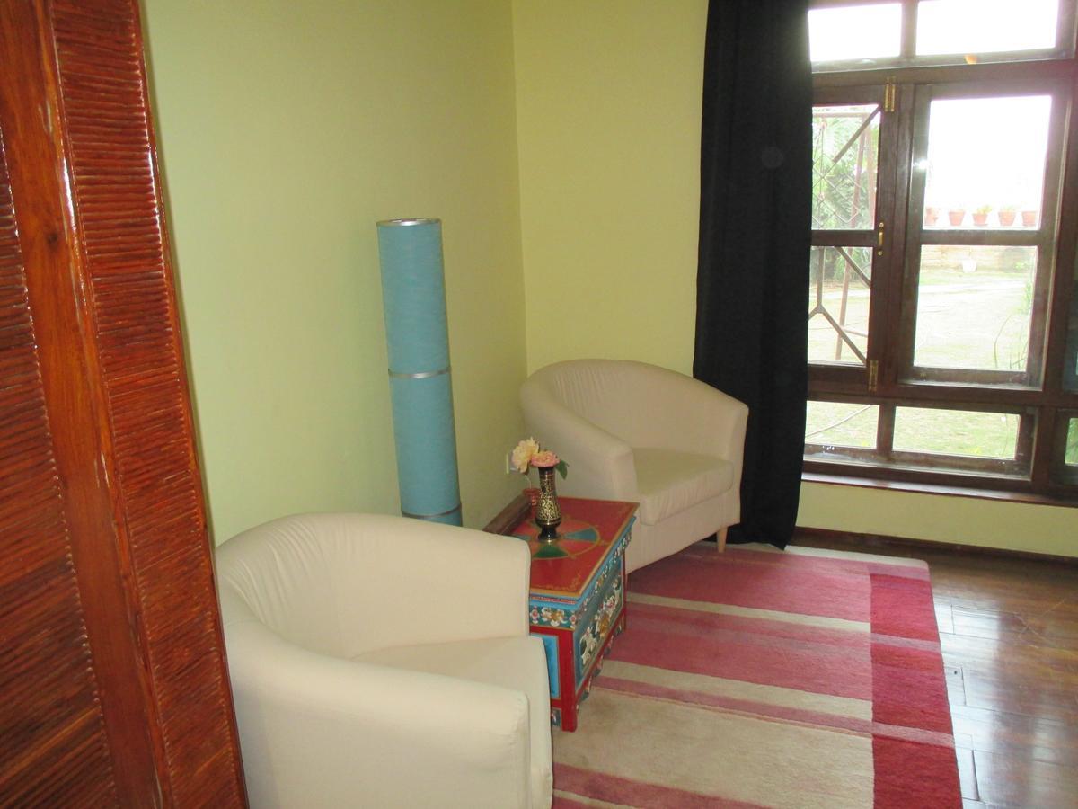 Hotel Swiss Dakshinkali Quarto foto